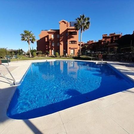 Apartamento Espacioso Muy Tranquilo Con Piscinas Y Jardines Cercano A La Playa Estepona Eksteriør billede